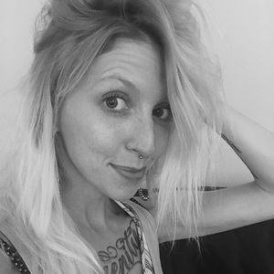 Meet your Posher, Lacey